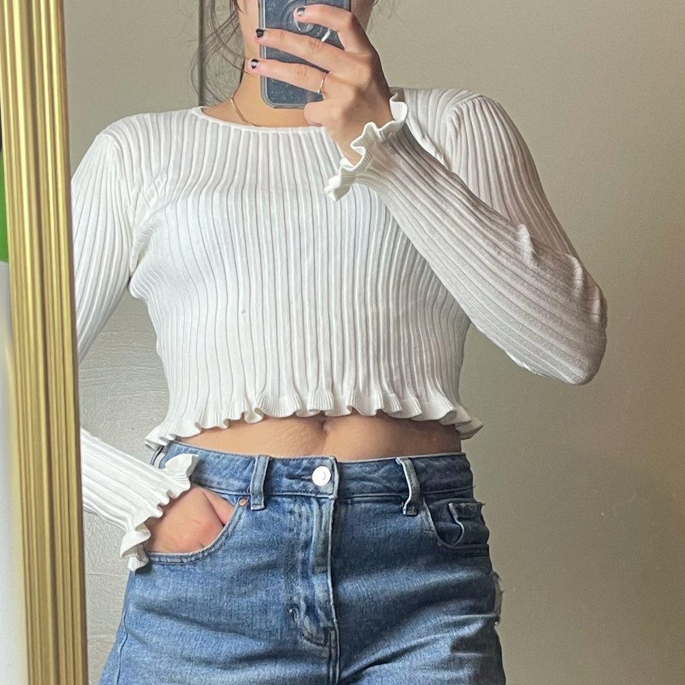 Le Lis Long Sleeve White Crop Top